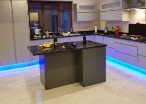 modern form kitchens
