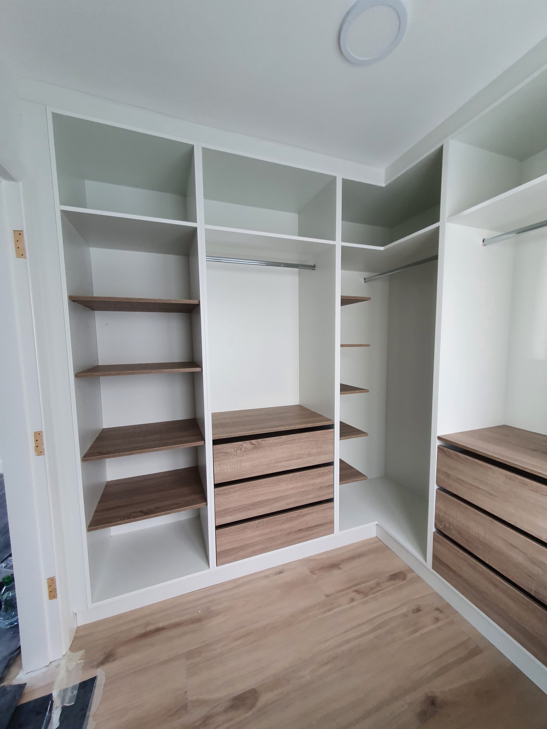 walk in wardrobes greystones